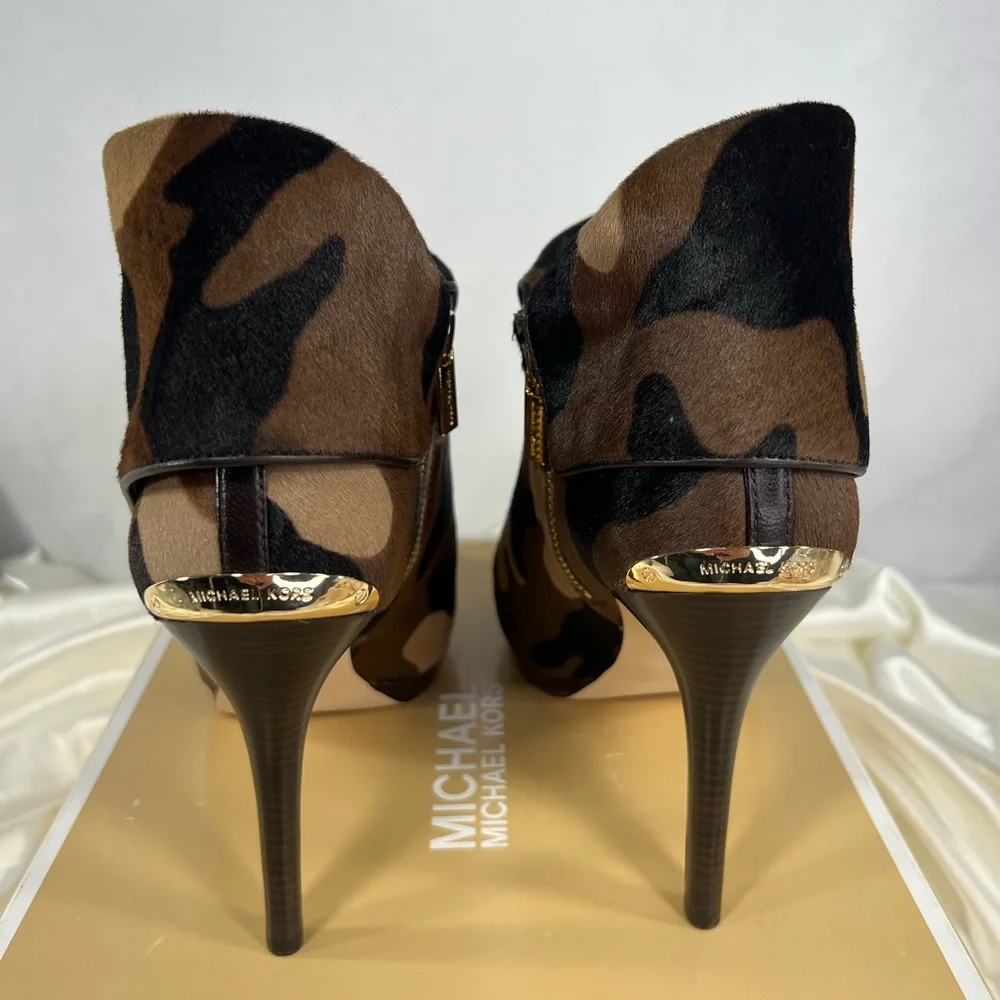 Set Michael Michael Kors Real Hair Calf Camo Heel 11 & Camo Clutch $513 NEW - Picture 6 of 17